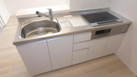 キッチン　３口システムＩＨキッチン♪