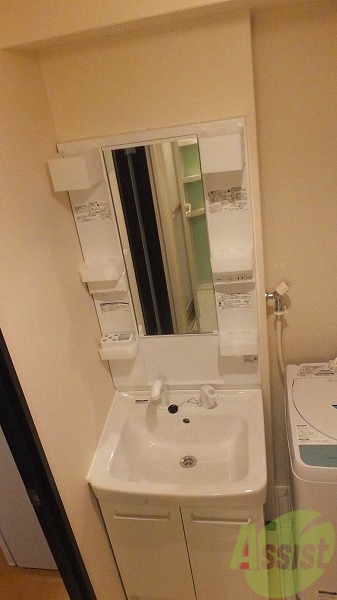 その他部屋・スペース　収納棚付き洗面台