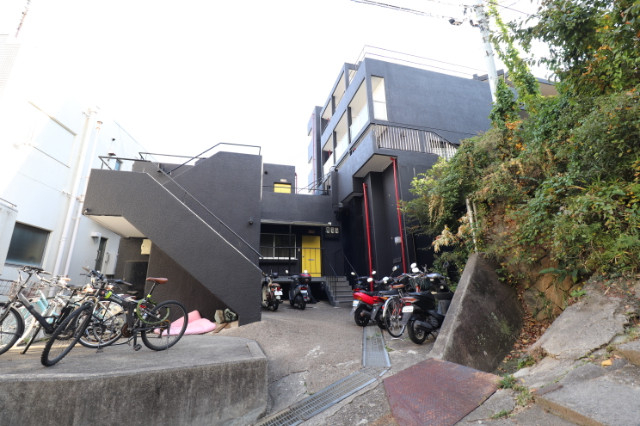 建物外観　灘区寺口町「ドミトリー阪急六甲」