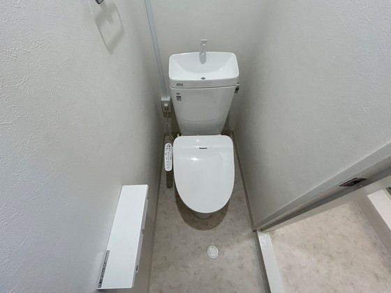 トイレ　※別号室のお写真です。