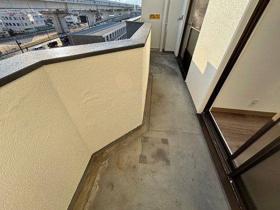 バルコニー　※別号室のお写真です。