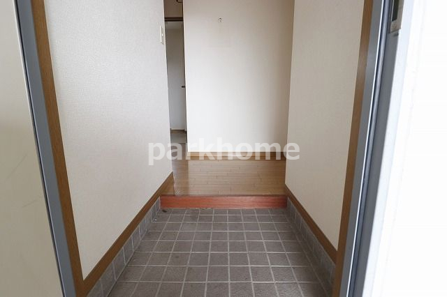 玄関　玄関です　※間取り反転の場合あり、内装が若干異なる場合がござ