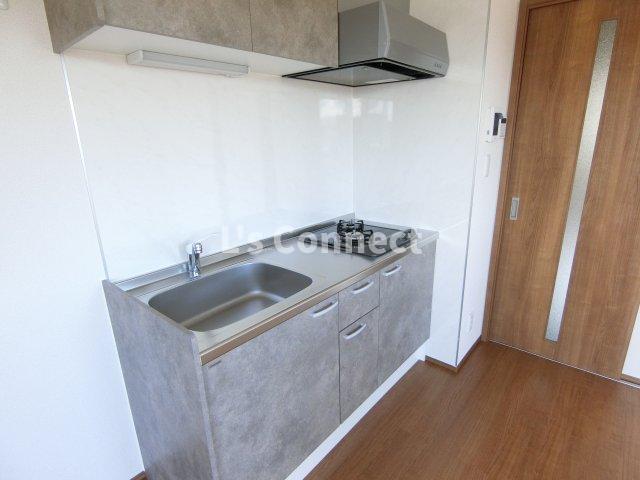 キッチン　２口ガスコンロのシステムキッチン。