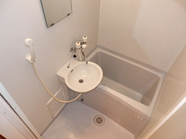バス・シャワールーム　日々の暮らしに欠かせないお風呂です