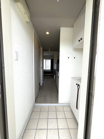 玄関　別号室です。現状優先。