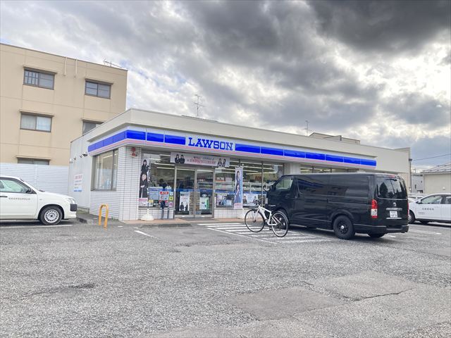 コンビニ　ローソン 新潟高志店（コンビニ）まで407m