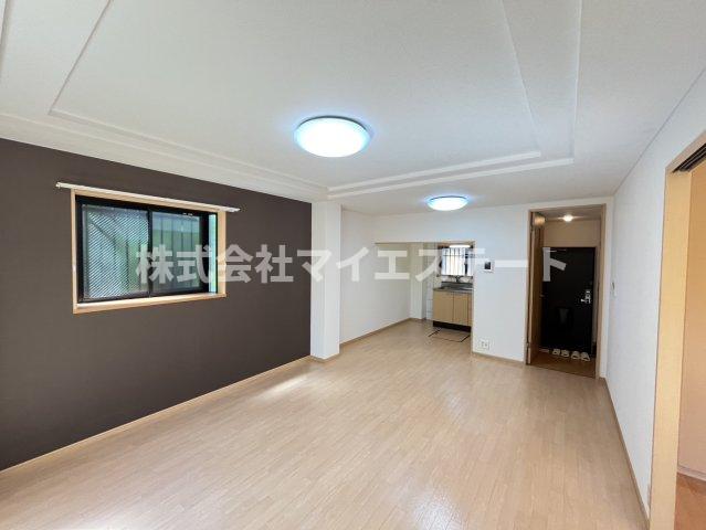 居室・リビング　別部屋写真