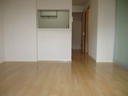 居室・リビング　入居中の為105号参照