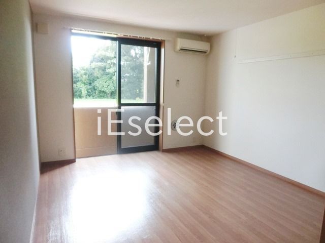 居室・リビング　日当たり良好です