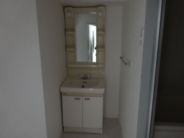 洗面設備　綺麗なレストルームです。