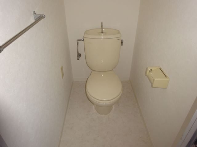 トイレ　何を収納しようかな。