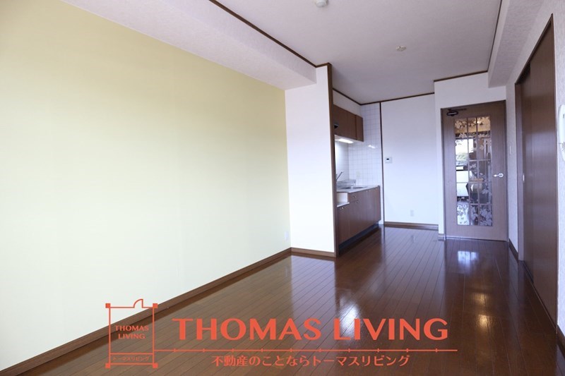 居室・リビング　お写真を準備中の為、別の間取りのお写真をご参照ください。