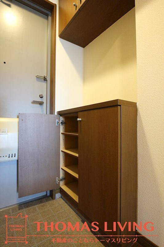 玄関　お写真を準備中の為、別の間取りのお写真をご参照ください。