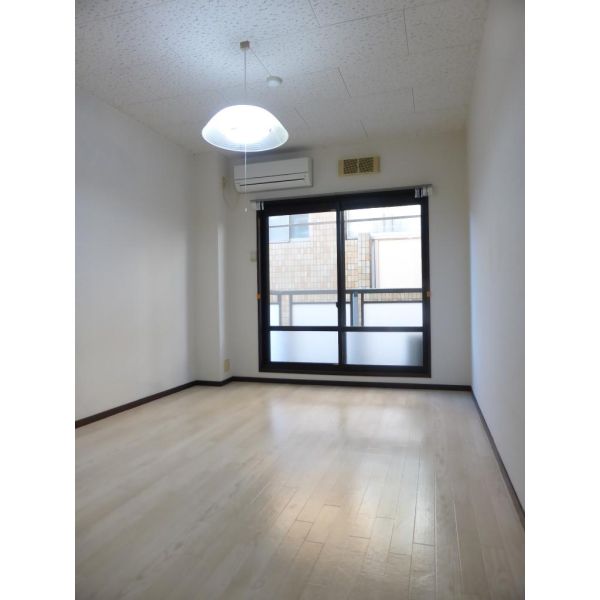 居室・リビング　洋室