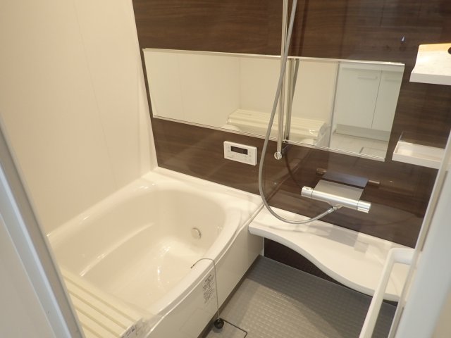 バス・シャワールーム　浴室