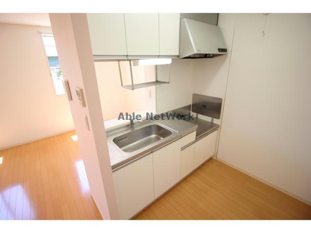 キッチン　1階105写真