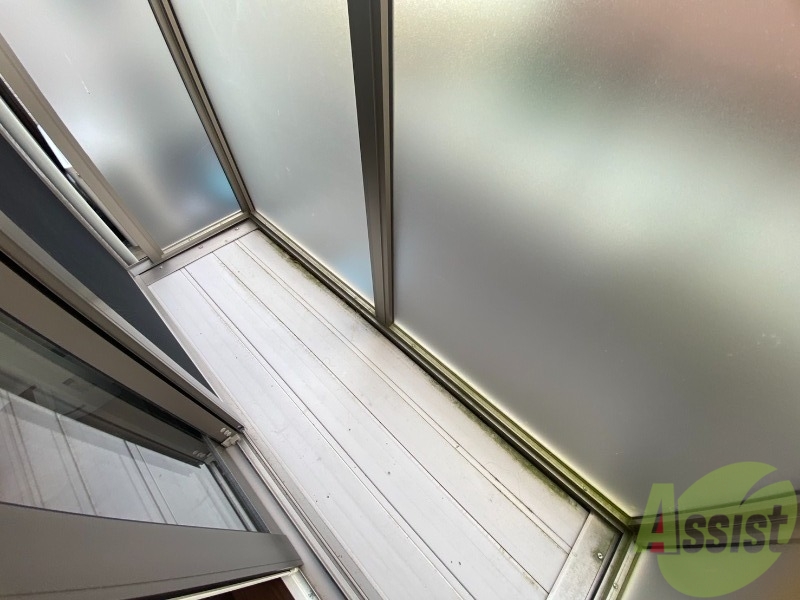 バルコニー　バルコニーが付いているので晴れた日は洗濯物が沢山干せますね。