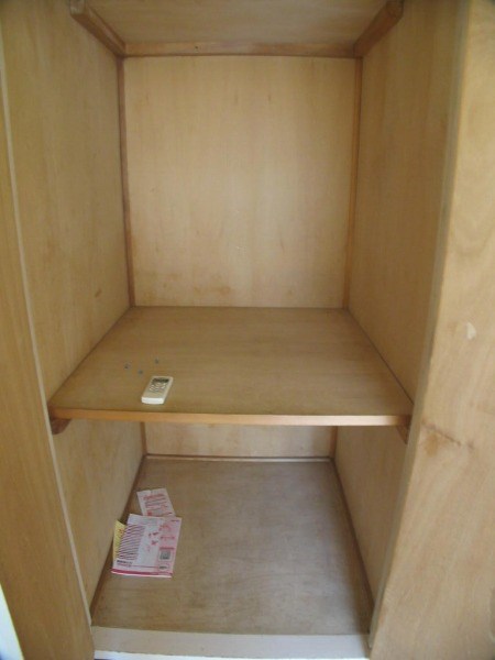 収納　類似タイプ参考写真掲載。