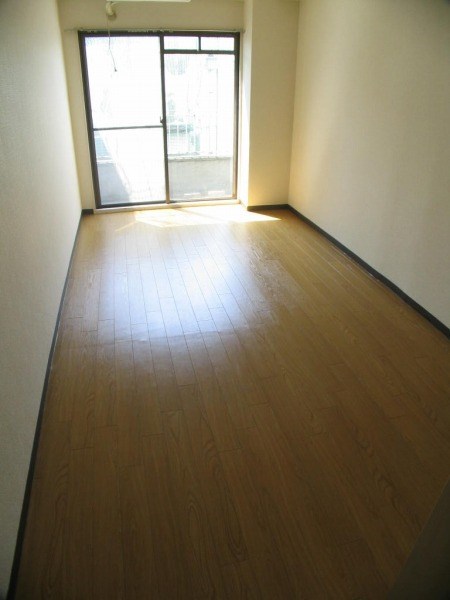 居室・リビング　類似タイプ参考写真掲載。