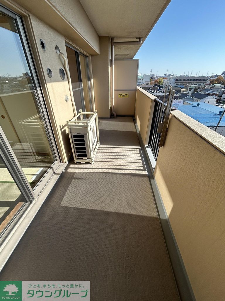 バルコニー　東向きに撮影