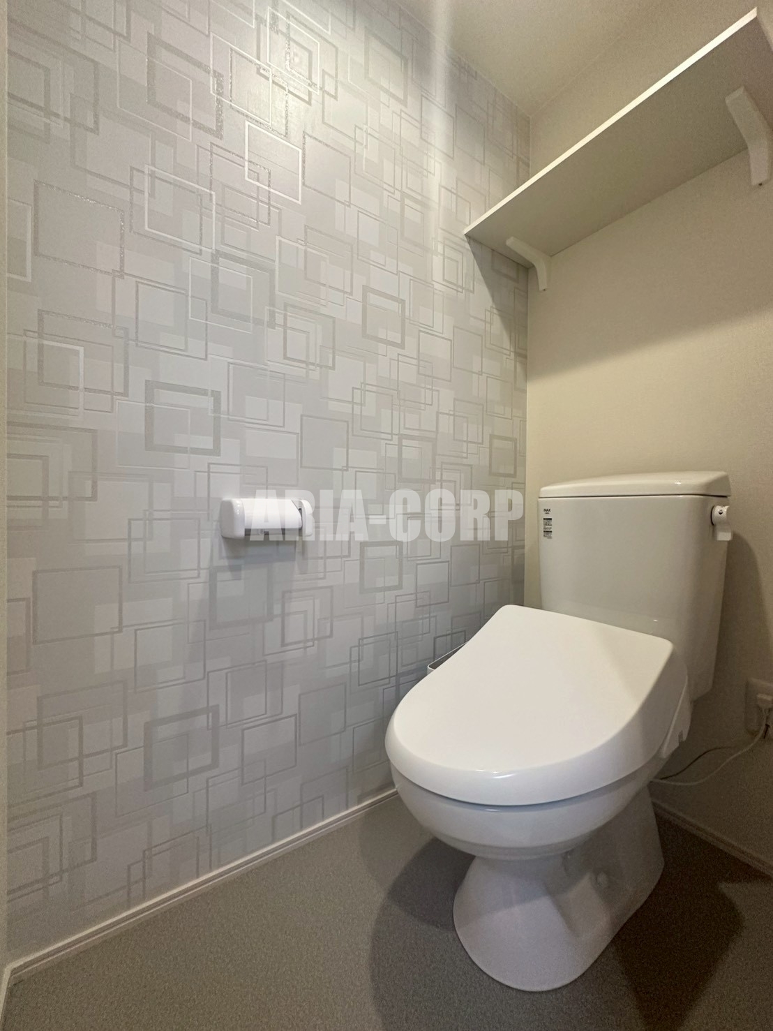 トイレ　温水洗浄便座付きのお手洗い！