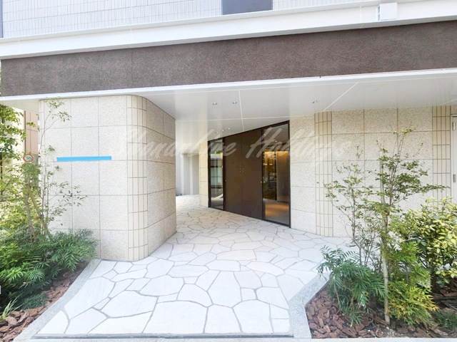 エントランス　毎日通るエントランス♪