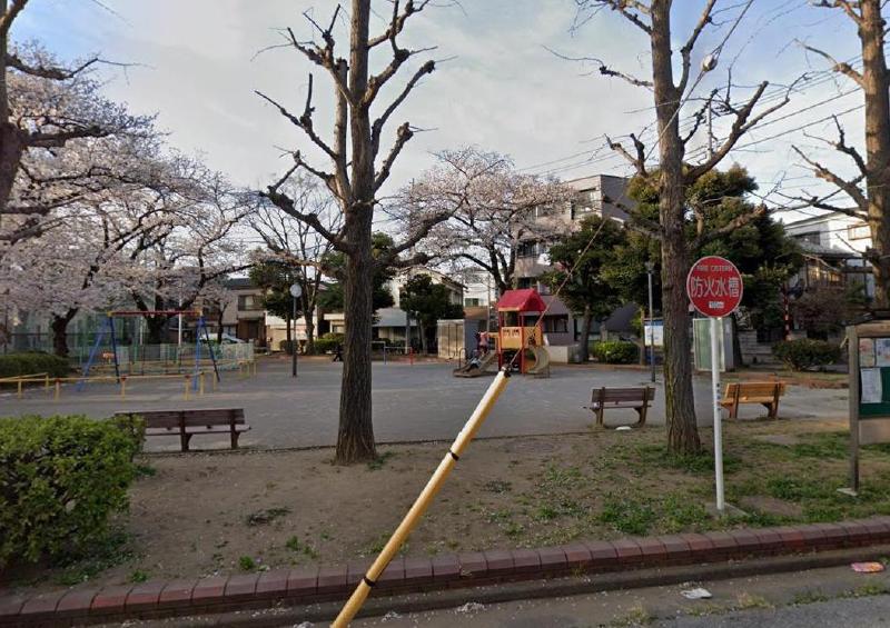 公園　綾南公園（公園）まで100m