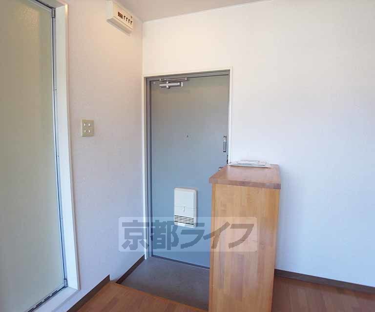 玄関　下駄箱がちょうど目隠し効果