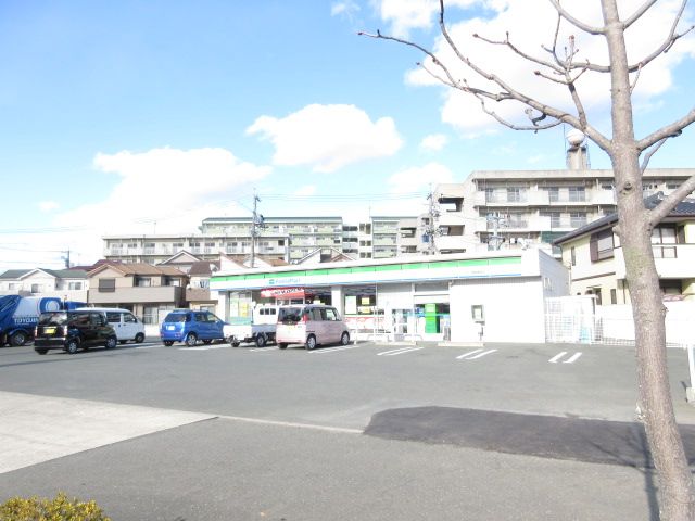 コンビニ　ファミリーマート 豊橋東幸店（コンビニ）まで1605m
