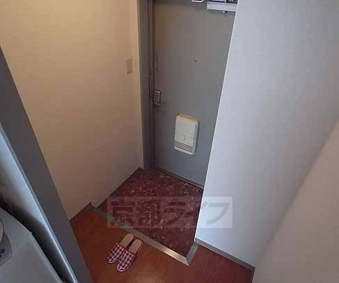 玄関　靴はきちんと並べましょう・