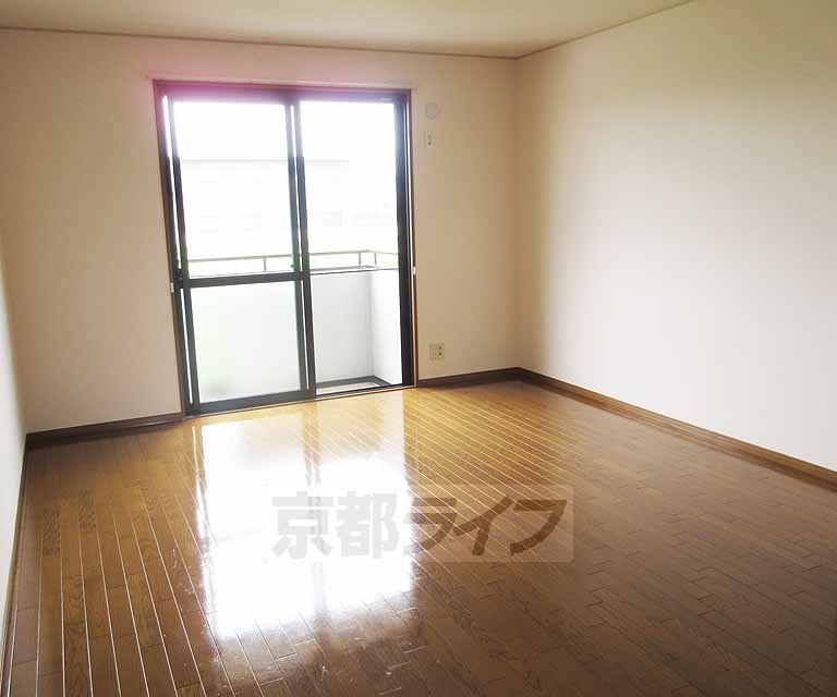 居室・リビング　広々としたお部屋です。