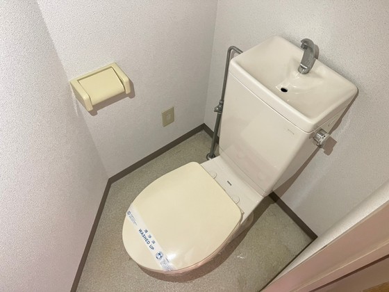 トイレ　※別部屋の写真です