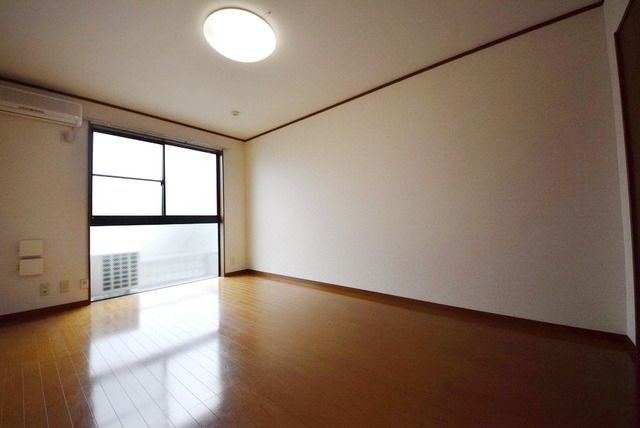 その他部屋・スペース　エアコン付きです♪
