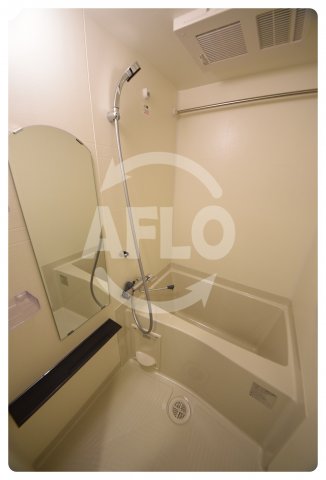 バス・シャワールーム　プレサンス谷町九丁目駅前　風呂