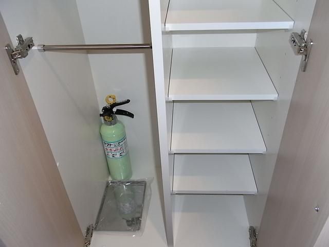 玄関　★玄関脇にはシューズボックス完備★