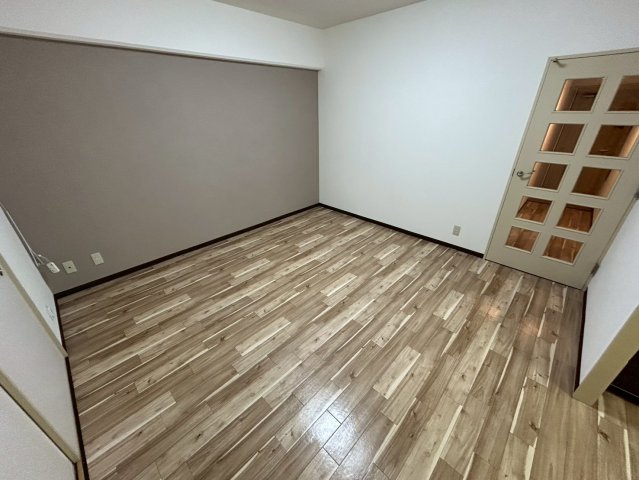 居室・リビング　こちらのリビングで趣味の時間をお楽しみください