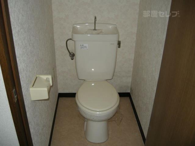 トイレ　清潔感満載のトイレ内。