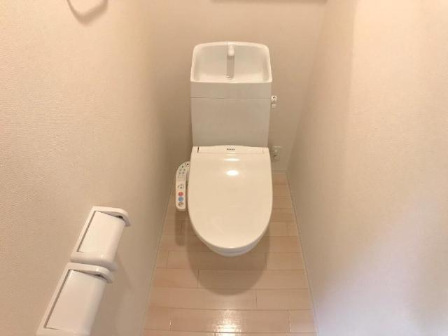 トイレ　シャワー付トイレ