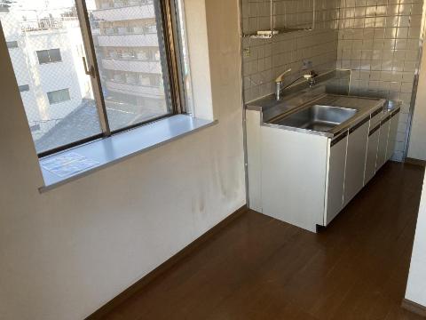 ヨルム日吉町の居間写真