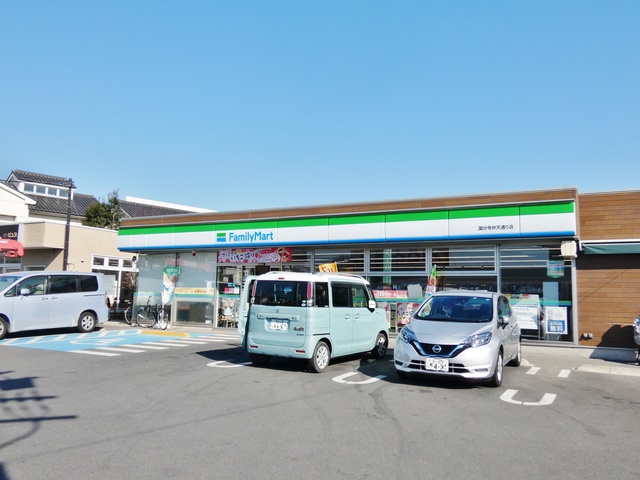 コンビニ　ファミリーマート国分寺弁天通り店（コンビニ）まで900m