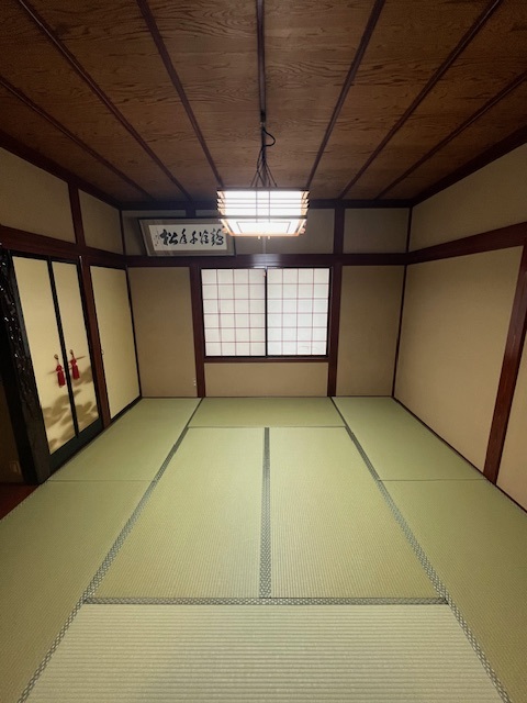 日の出町貸家の居間写真