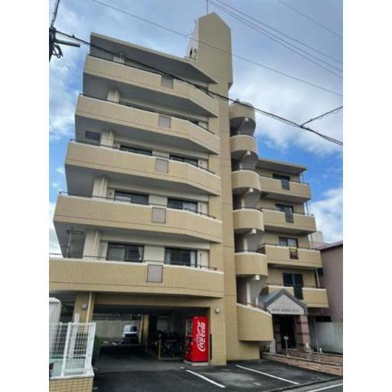 建物外観　オートロック・エレベーター付きマンション