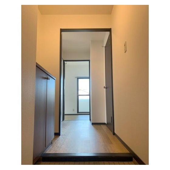 玄関　別部屋参考写真