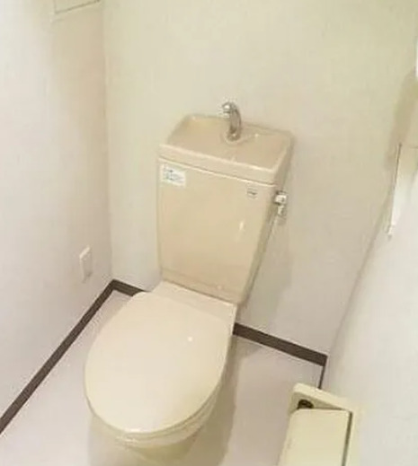 トイレ　別部屋参考写真