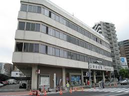 郵便局　上野郵便局（郵便局）まで418m