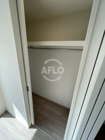 収納　セレニテ福島プリエ　ウォークインクローゼット