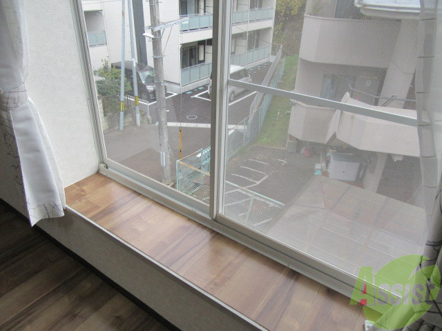 バルコニー　眺めがよく、晴れた日は気持ちがいいですね。