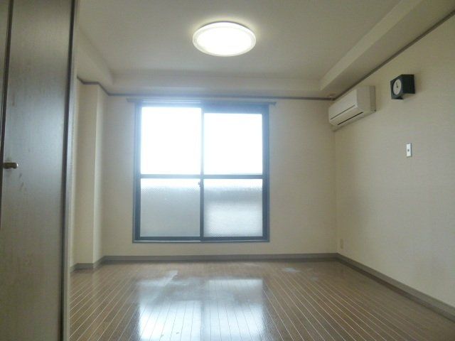 その他部屋・スペース　明るい美装のフローリング仕様。