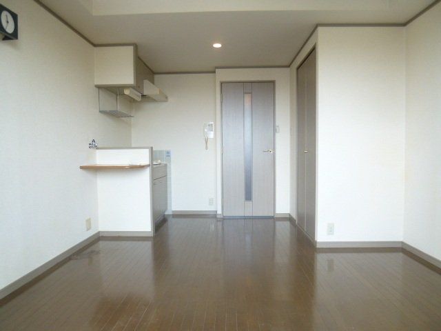 居室・リビング　広めの洋室です。