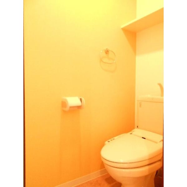 トイレ　温水洗浄暖房便座